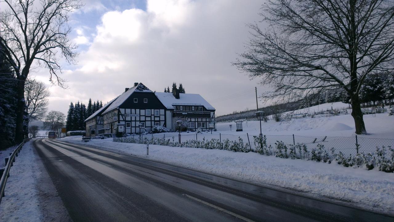 Hennetaler Hof Hotel Erflinghausen Екстериор снимка